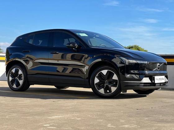 VOLVO EX30 69 KW ELÉTRICO CORE